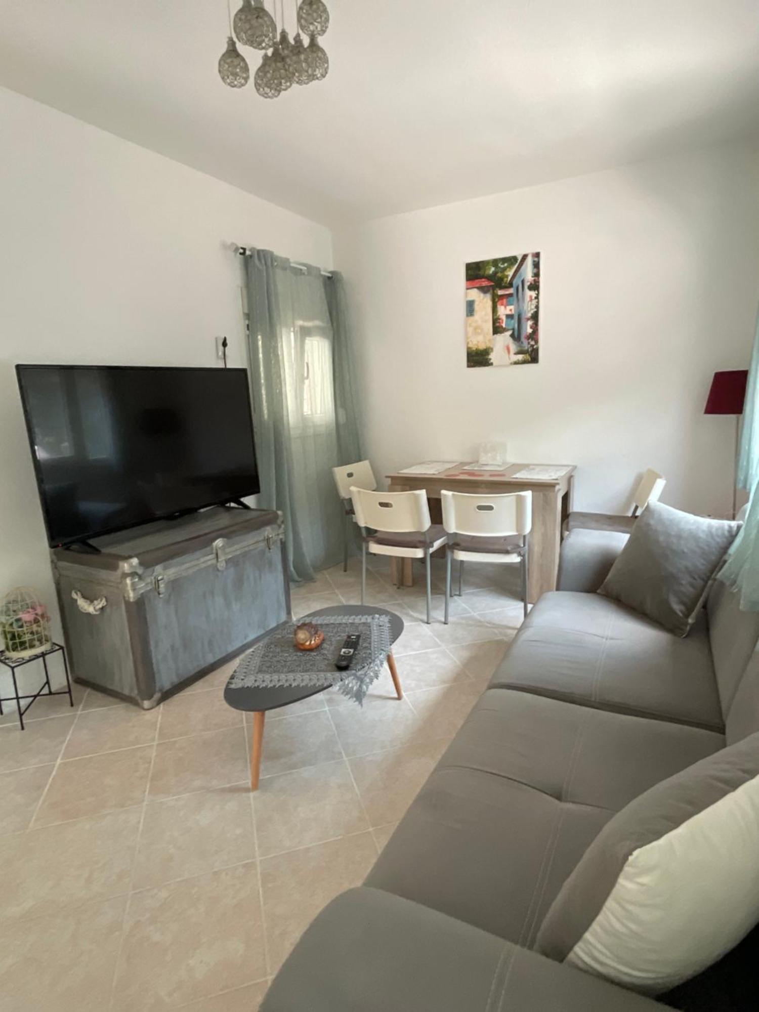 Comfy Myrvalis Apartment Agía Triada Exteriér fotografie